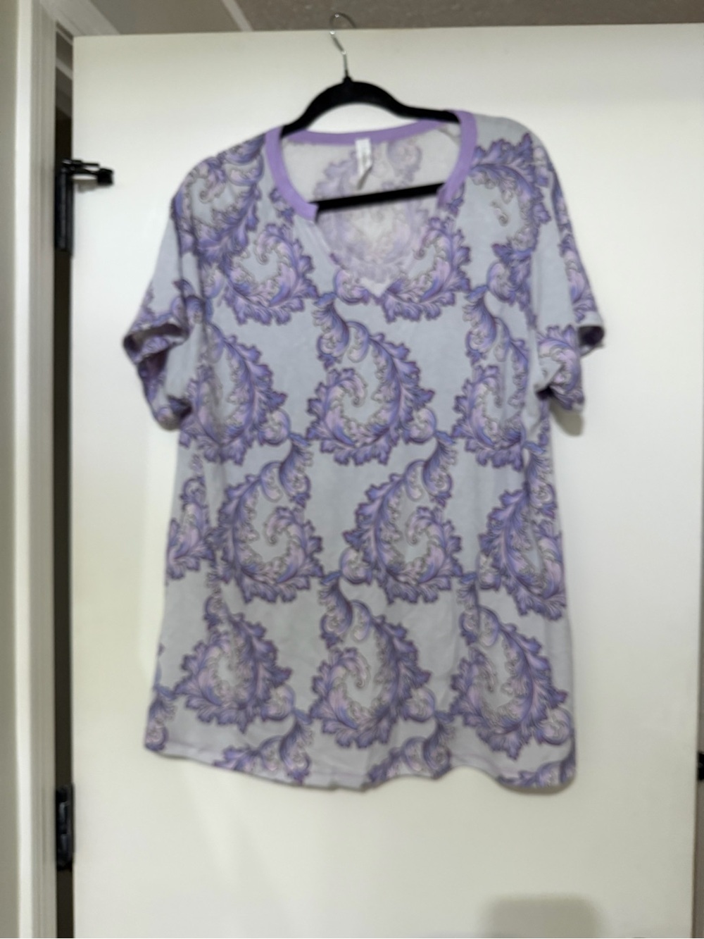 Honeyme Ladies Lavender Paisley Short Sleeve Top